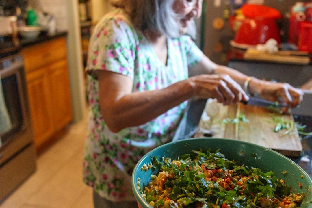 定年後に在宅でレシピ記事の作成をする｜何から手をつけるかと稼げるまでの流れ 2026