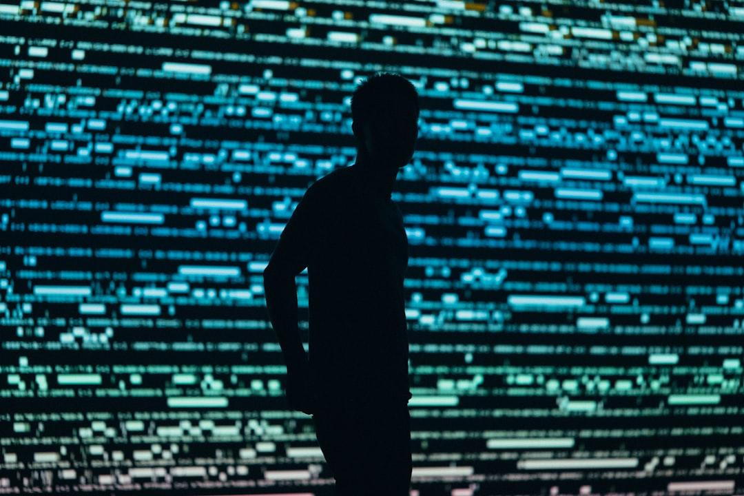 週末だけのAI・セキュリティ支援で、平日に届く問い合わせをどう捌くか