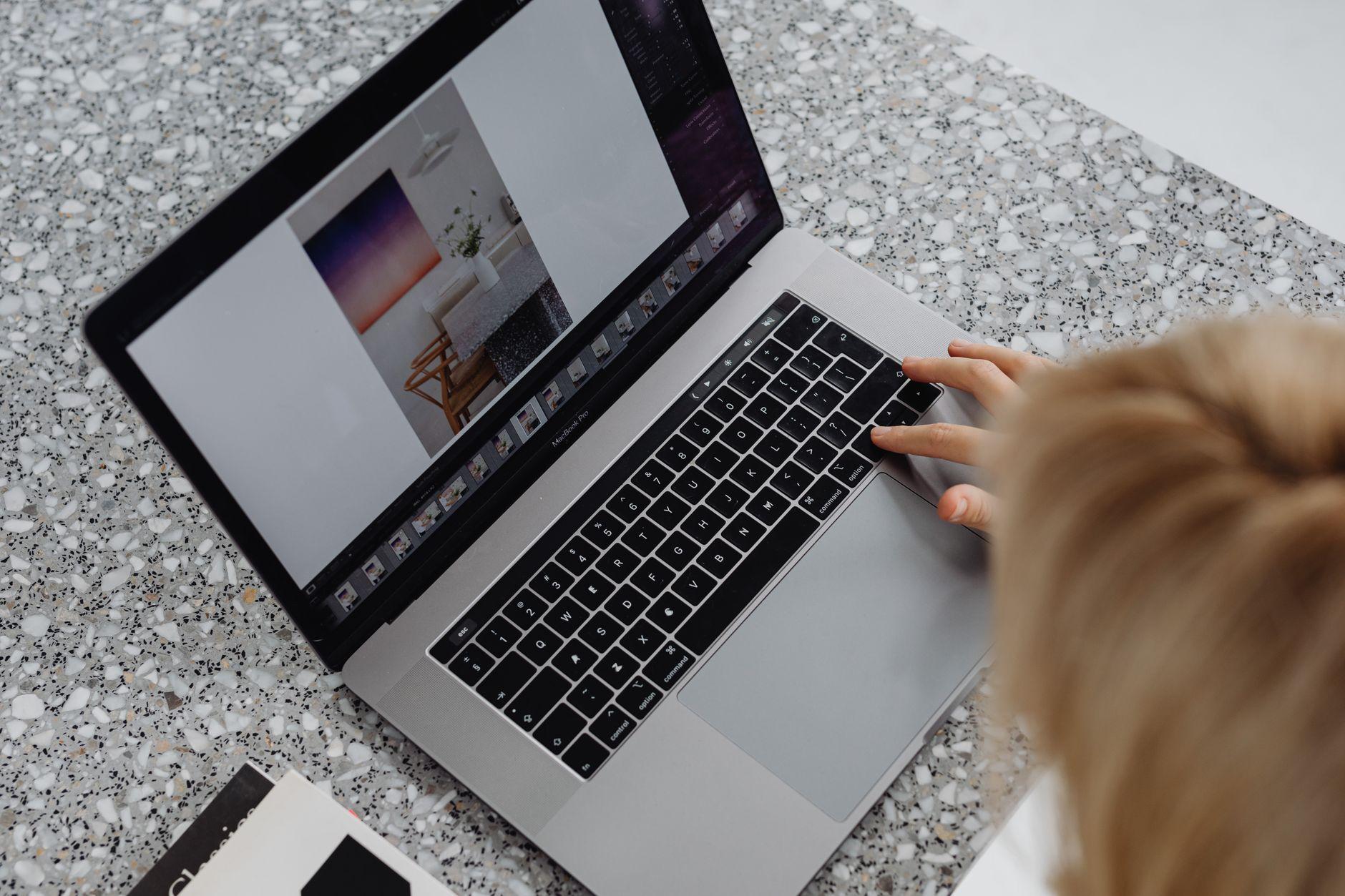 CanvaのMacアプリとブラウザ版の違いと、作業に合った使い分け