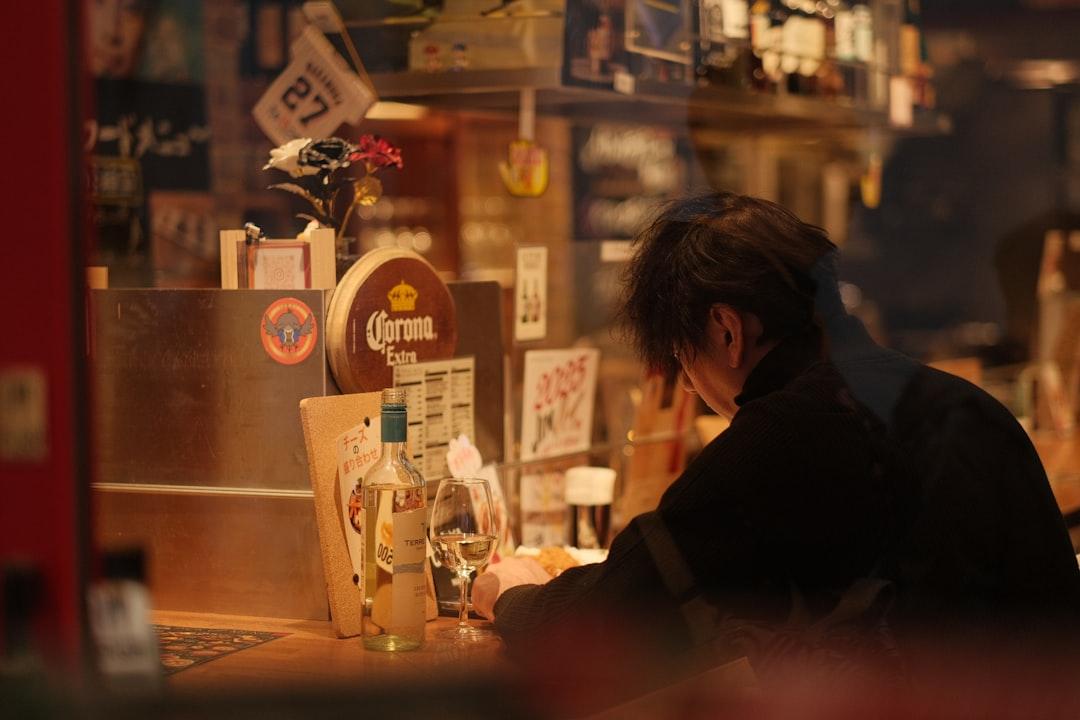 ChatGPTで顧客対応を自動化して運営コストを下げる副業のやり方