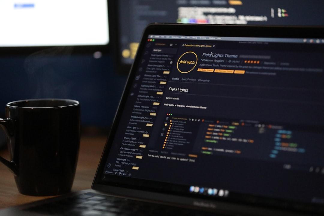 顧客管理システム(CRM)の開発を外注する前に決めること｜既製CRMとの比較軸 2026