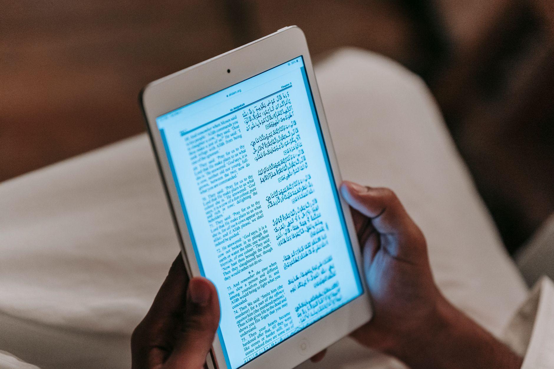 電子コミックのレベニューシェア契約の読み方｜ロイヤリティ率と最低保証 2026
