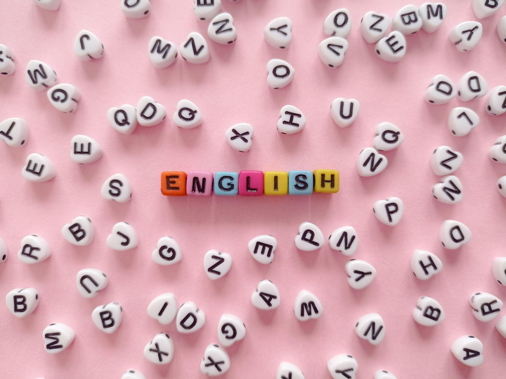 発音矯正 英語 オンライン 副業 2026｜在宅で指導する始め方と単価の決め方