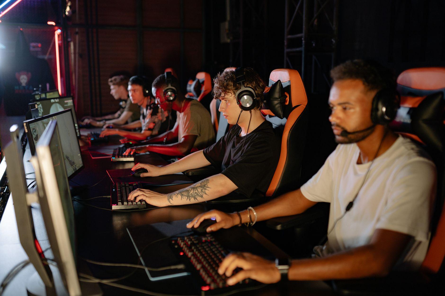 eスポーツコーチの仕事の始め方｜教える場と生徒の集め方