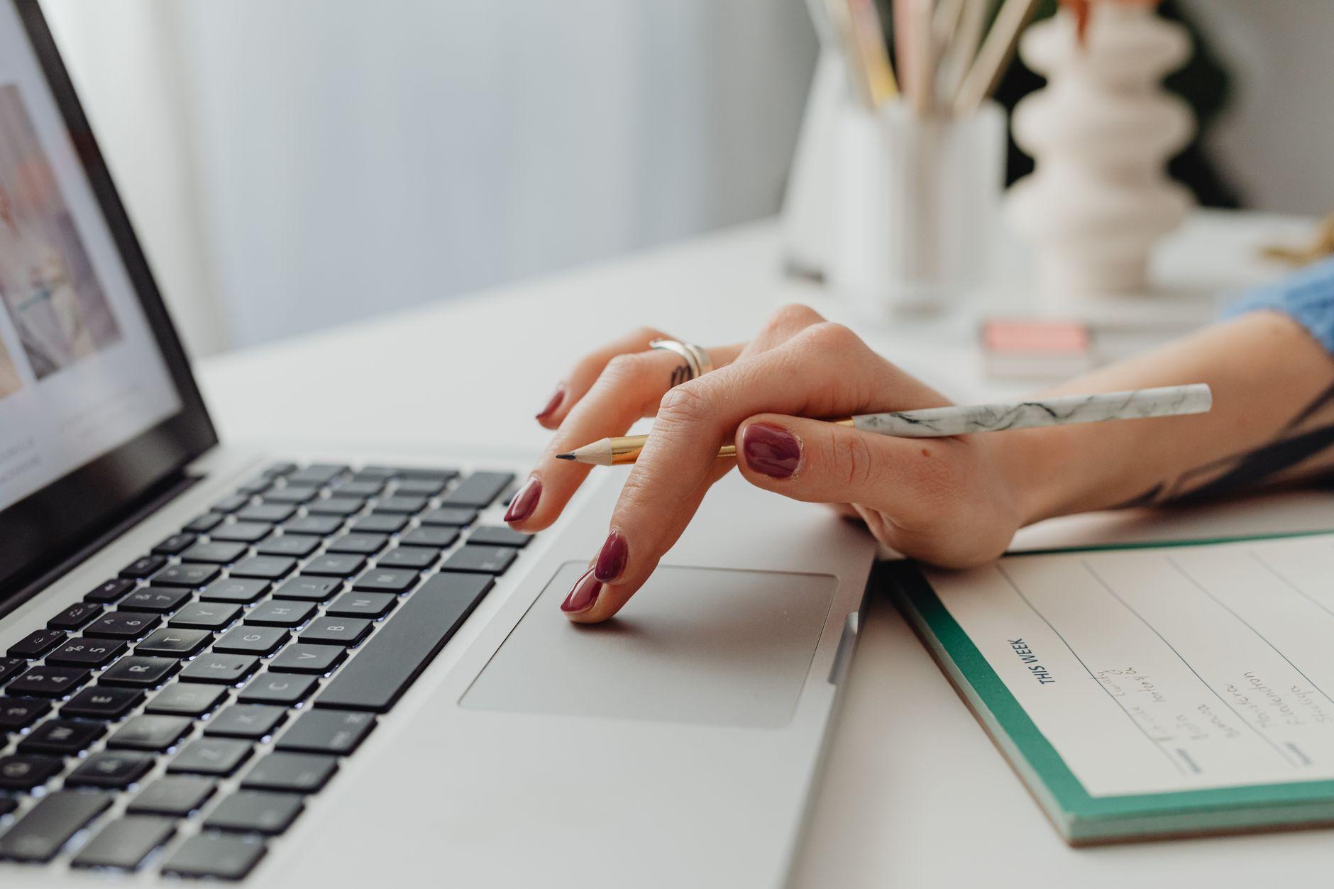 CRM・メルマガ運用の継続案件にする｜単発で終わらせない