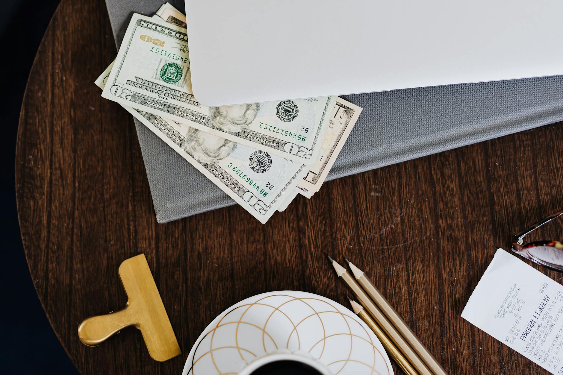 資産5000万円で配当金生活は可能か？セミリタイア後の支出と税金計算