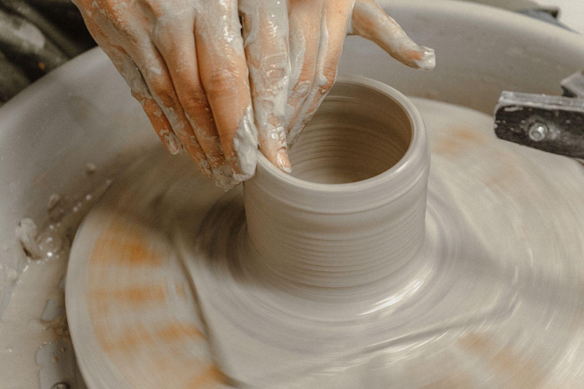 趣味をそのまま副業にできる分野を集めた｜収入になりやすい順の見方