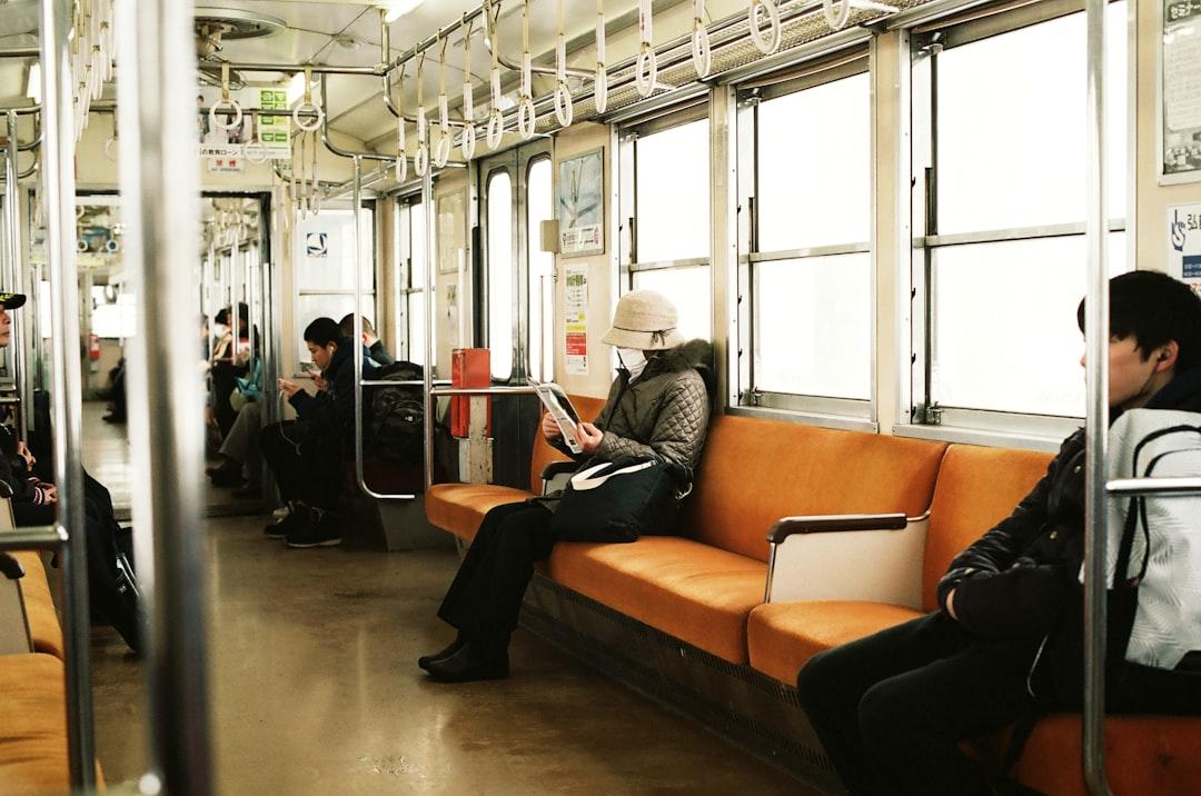 シール貼り 内職 自宅 探し方 2026｜募集の見つけ方と安全な始め方