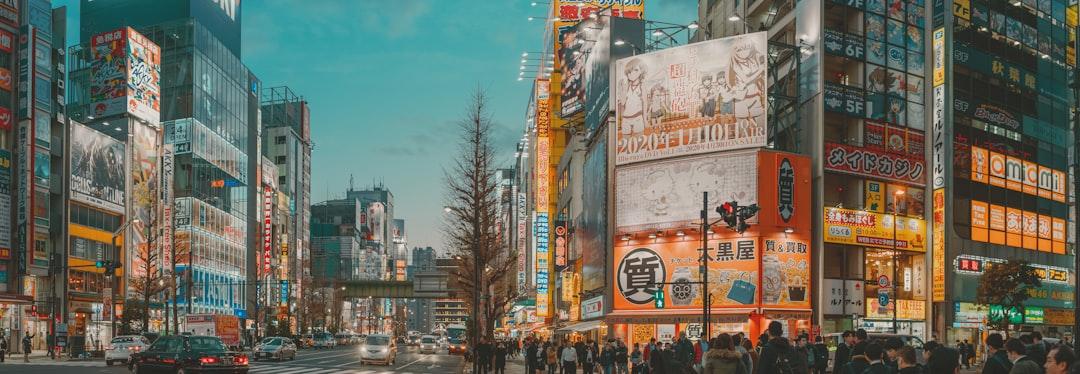 海外インフルエンサー交渉代行の始め方 2026｜英語DMでPRをまとめる実務と報酬の相場