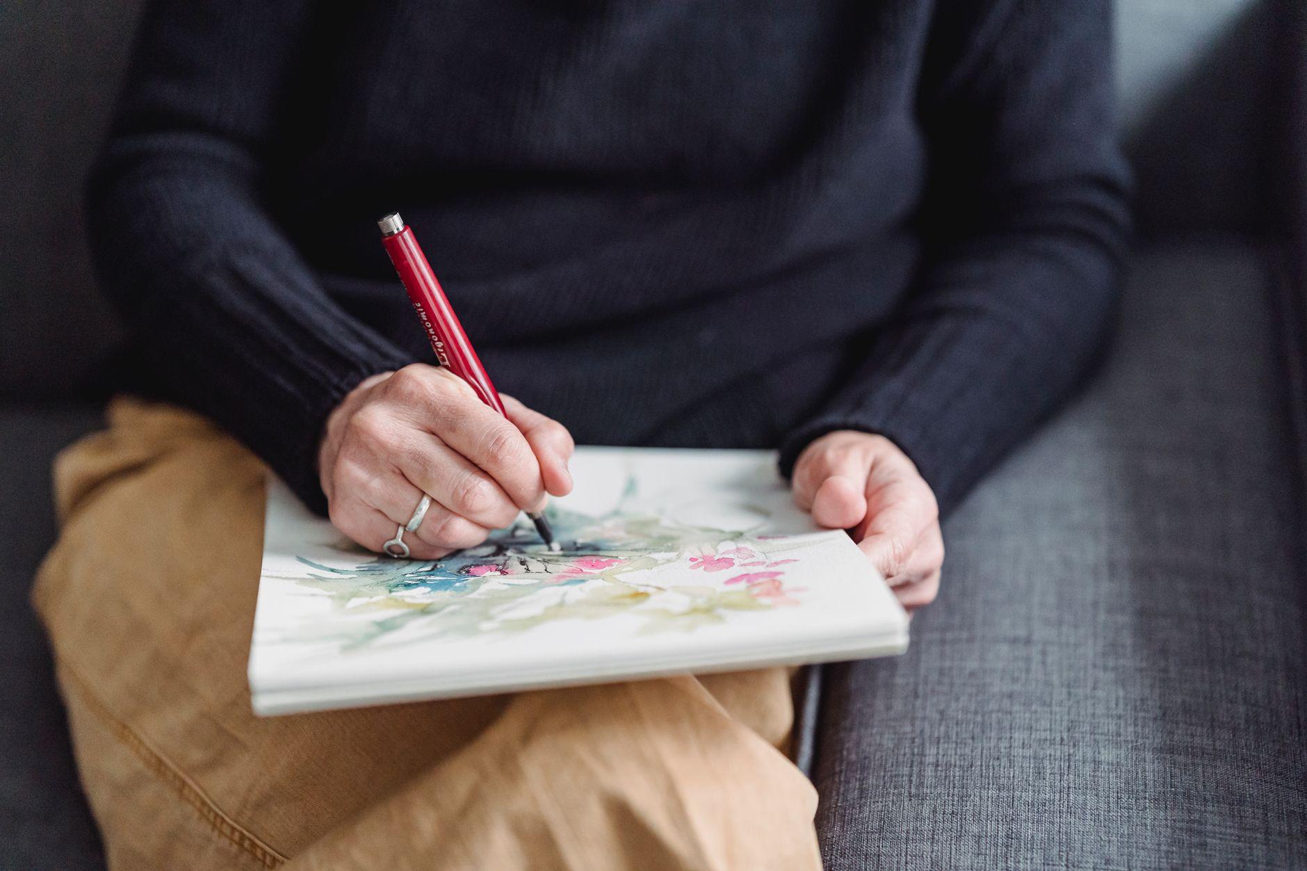 実績ゼロのイラスト講師が見せるべきなのは、完成作より添削の過程