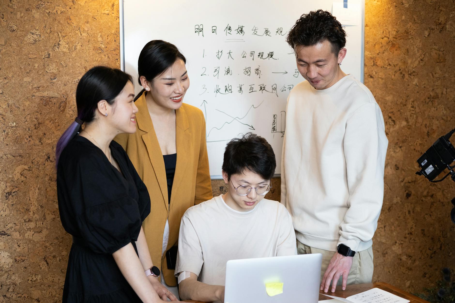 日本語教師 副業 オンライン外国人｜資格別の時給とプラットフォーム比較