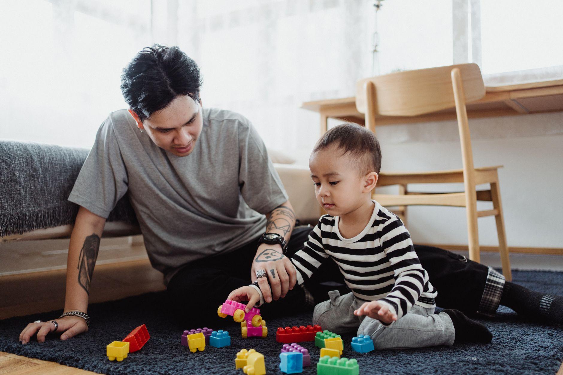 子育てしながら児童発達支援で働く｜シフトの融通と、頼れる制度