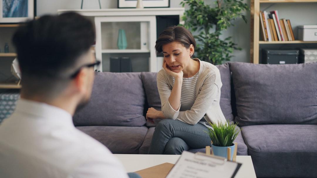 【資格は不問】恋愛や婚活の相談を仕事にする人が代わりに示すもの