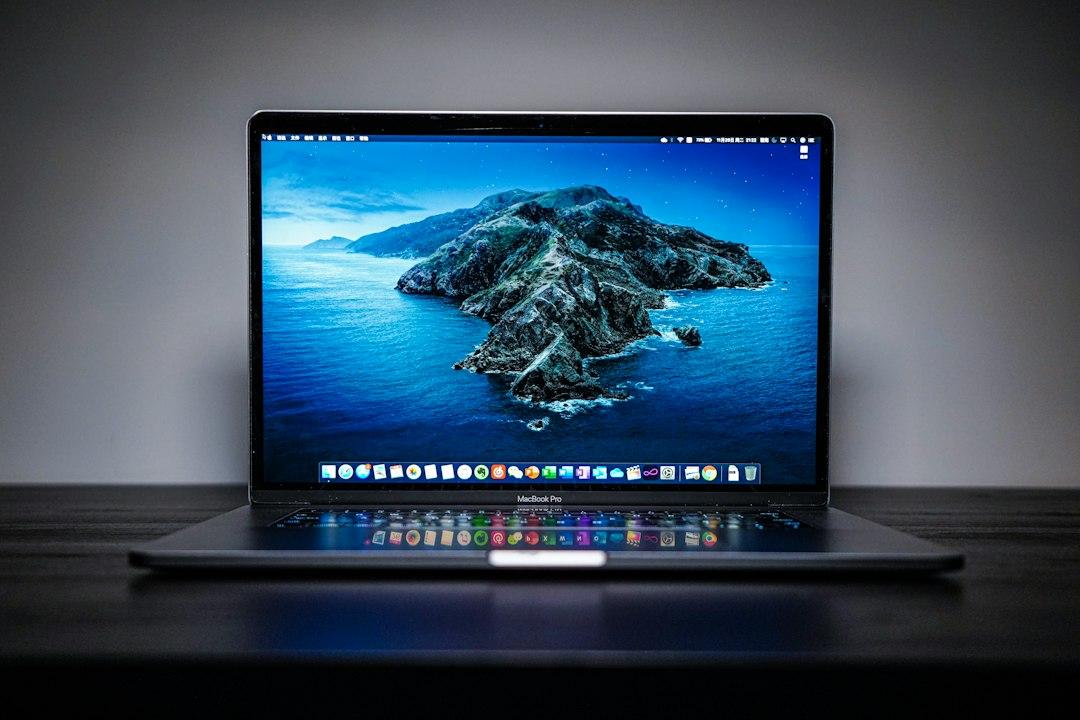 Macの下のバーを隠す方法と、Dockの位置や表示の調整