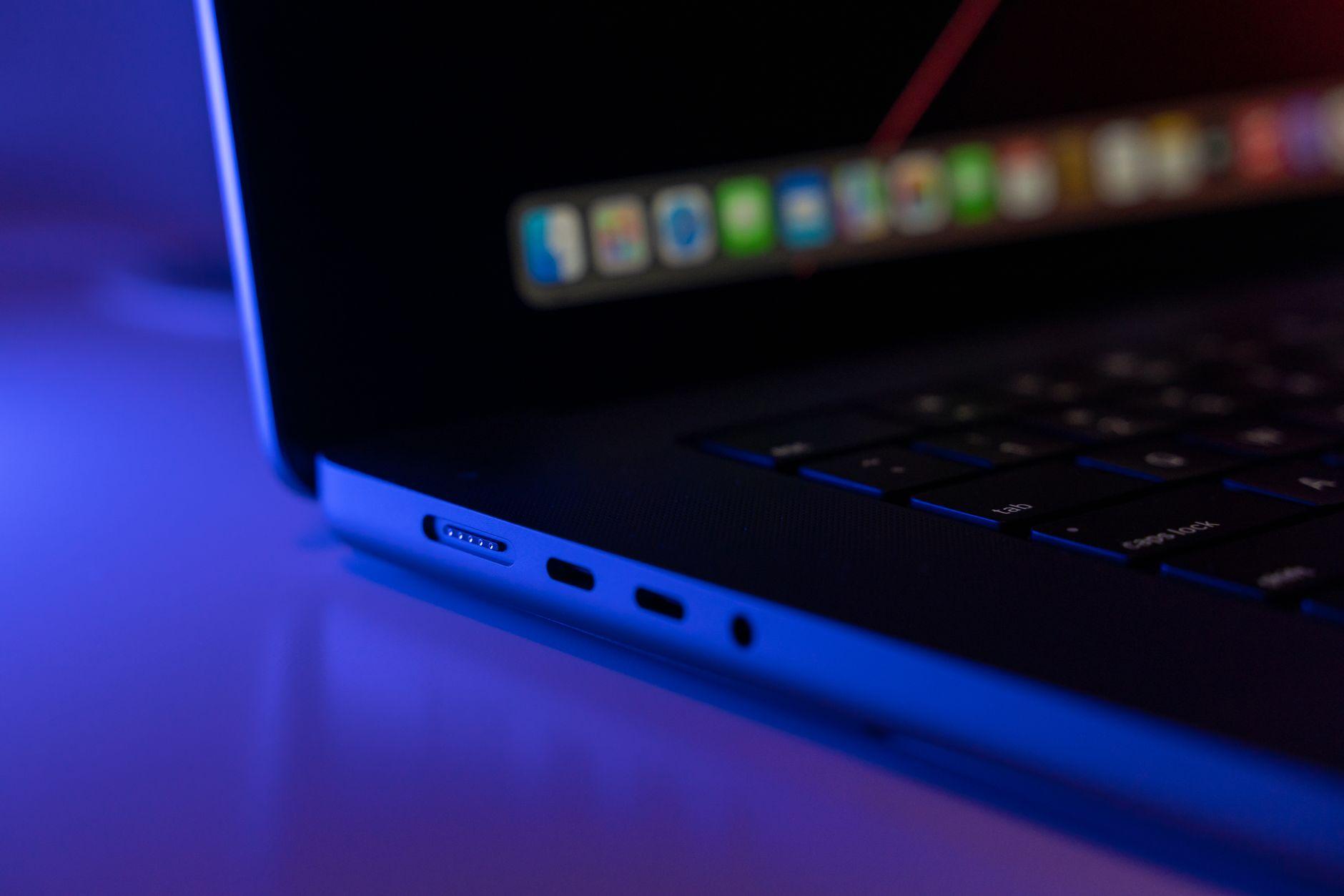 MacからSMBで接続する手順と、共有フォルダを開くときの設定