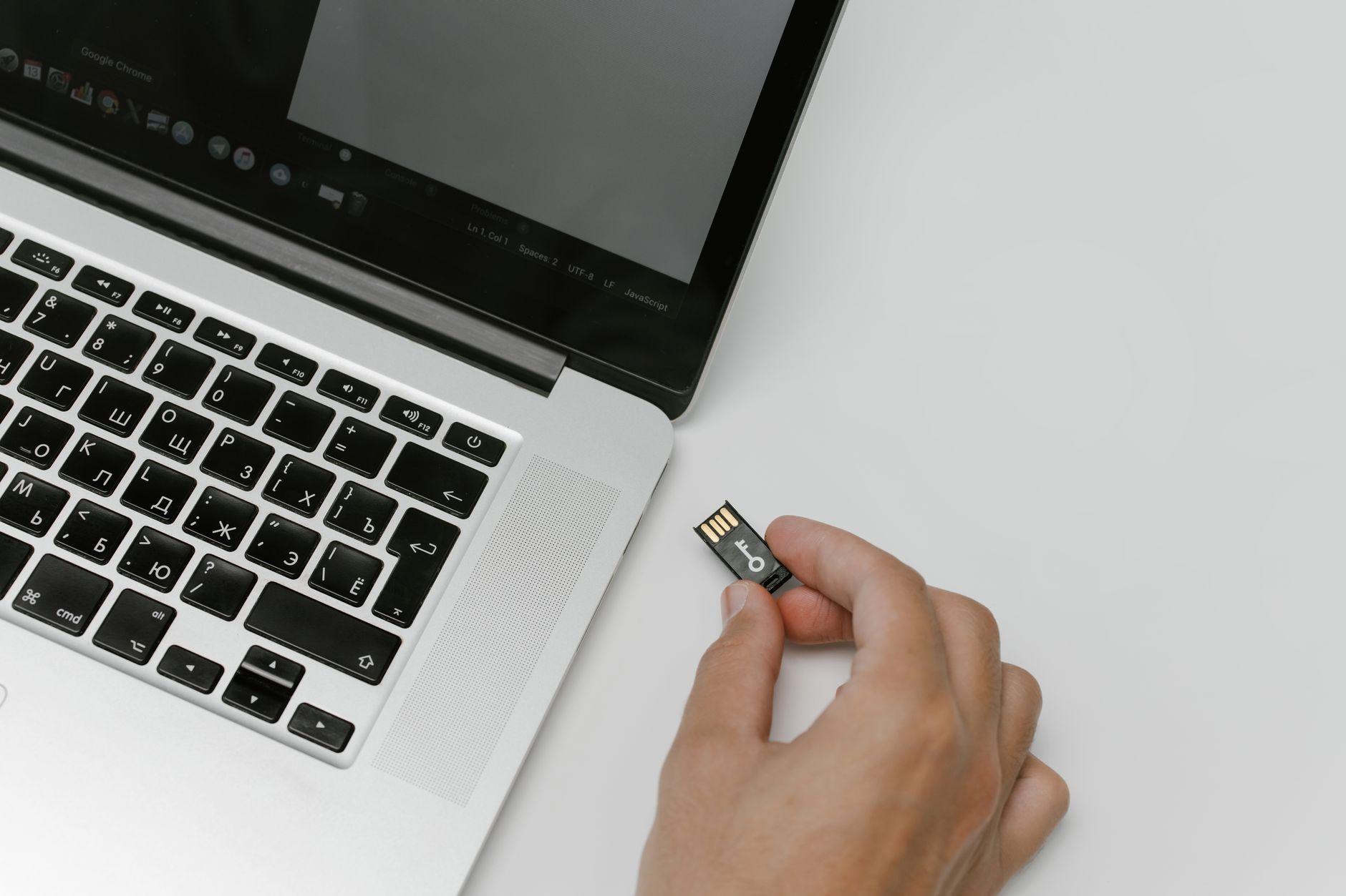 MacでUSBメモリを使う方法と、フォーマット形式の選び方