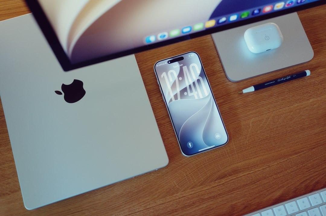 MacBookでファイルやフォルダの名前を変更する方法と、まとめて変える手順