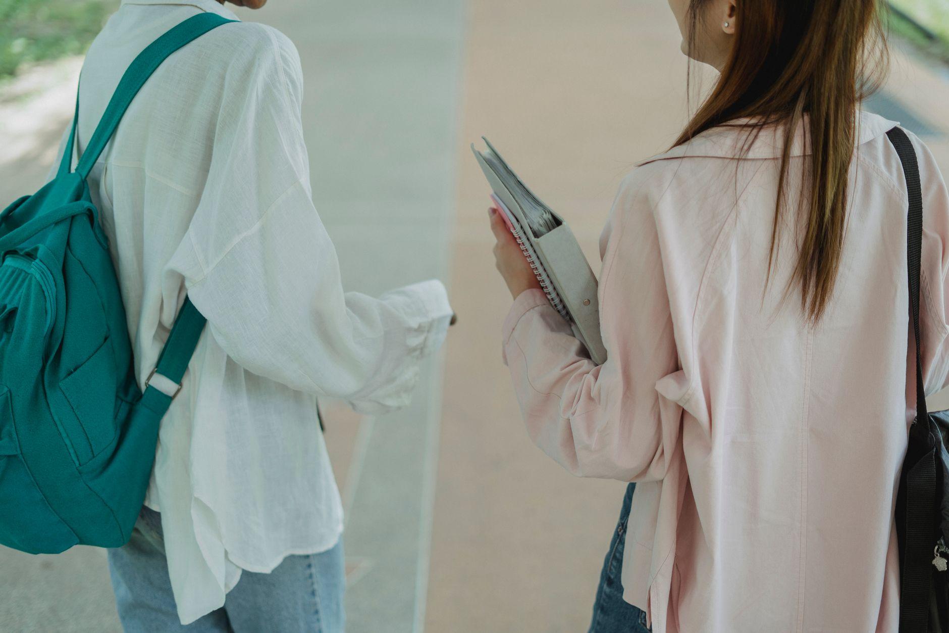 大学生が漫画・同人誌制作で受けるなら、コマ数の少ない依頼から積み上げる