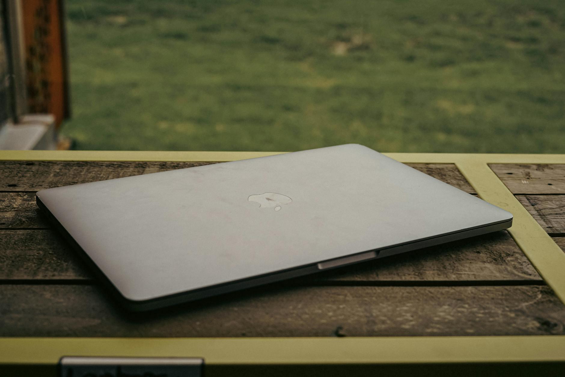 中小製造業のIoT活用成功事例2026｜稼働率を 20% 向上させた現場の知恵