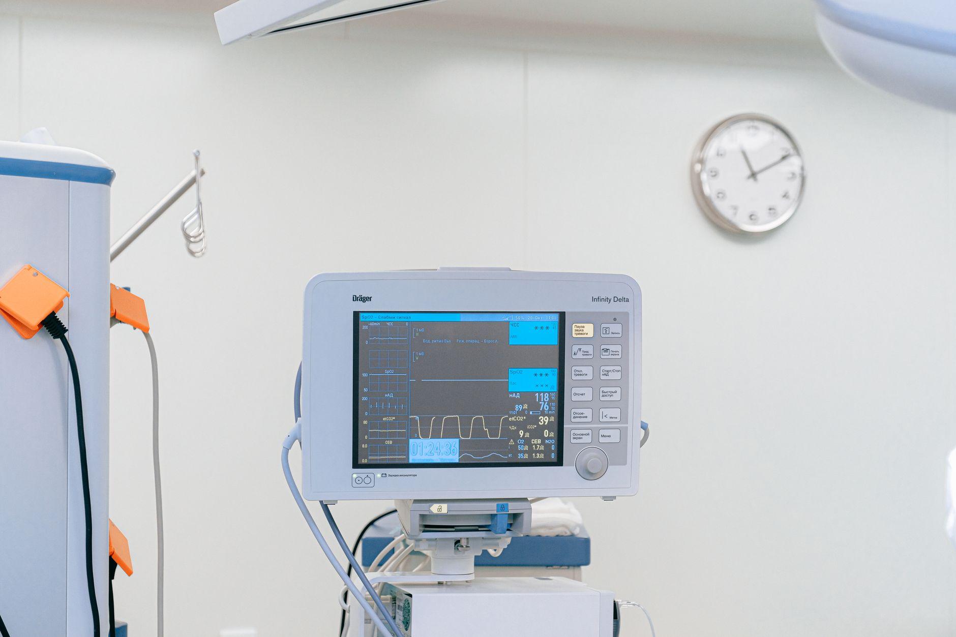 医療機器薬事(RA)コンサルの独立2026｜QMS・承認申請支援をスポットで提供する顧問料設計