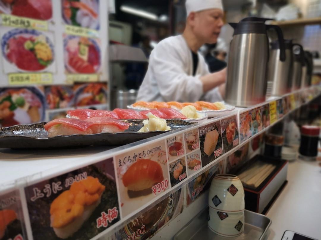 飲食メニュー開発顧問のなり方2026｜原価設計と商品力で店を支えるスポット契約と報酬