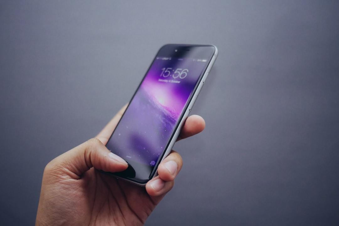 モーショングラフィックスはスマホだけで作れる？PCが必要な境界線
