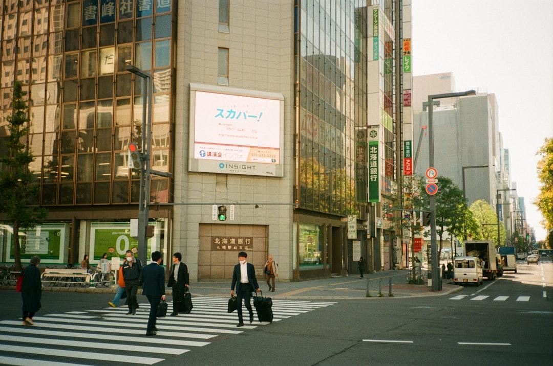 スキル証明はバッジからNFTへ？ブロックチェーンを活用した職歴証明の未来
