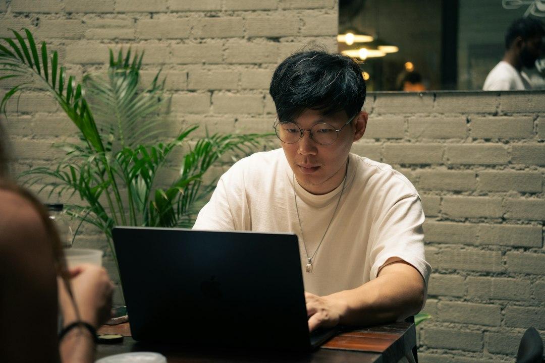 Notionの共有方法を、メンバーの招待とページ単位の公開の違いから整理