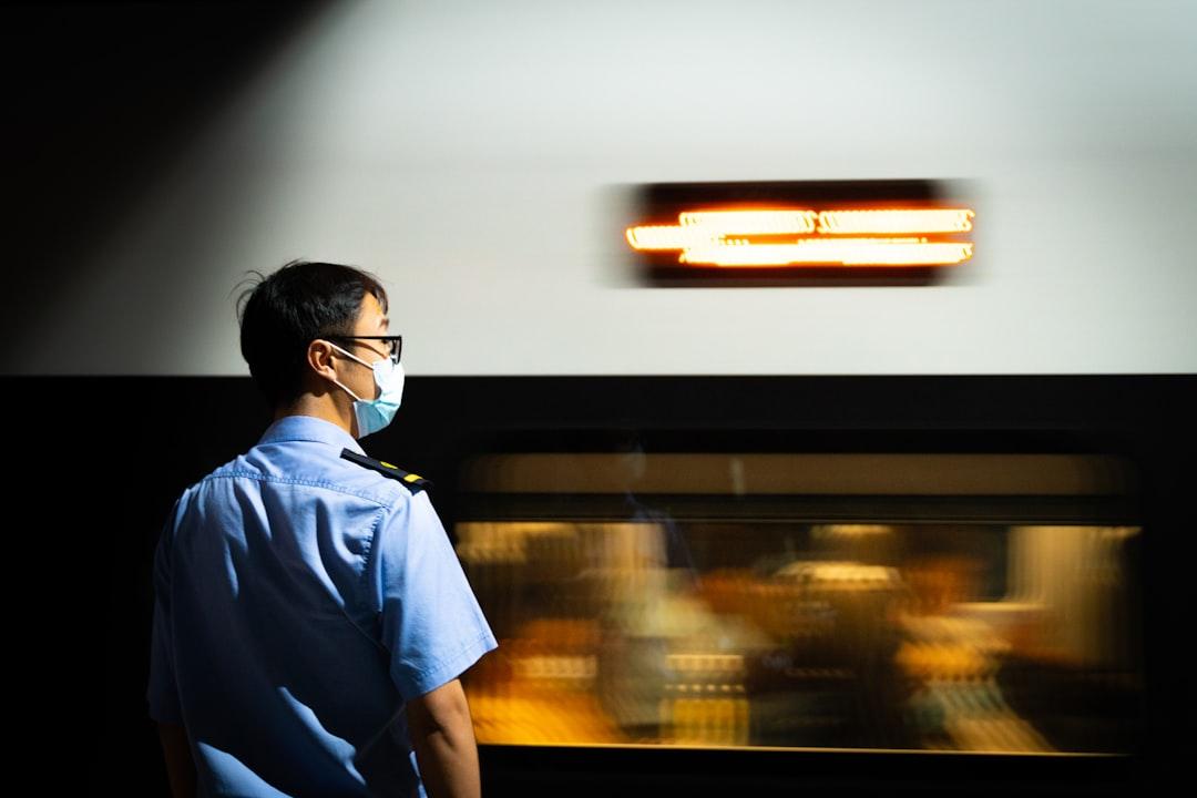 男性の看護助手という働き方｜職場での役割と、キャリアの積み方