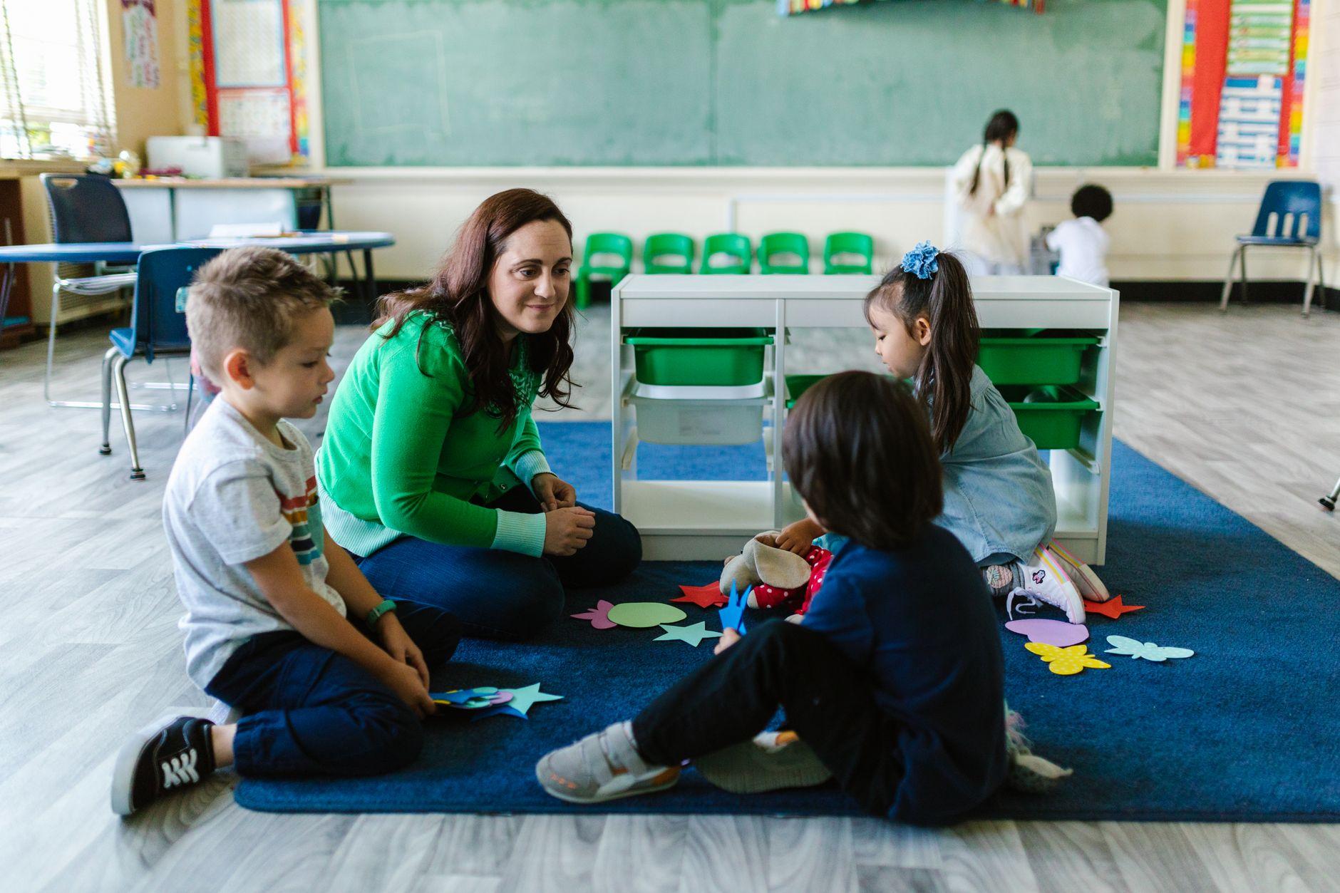 幼稚園教諭の働き先を比べる｜条件の見方と、決め手になる点