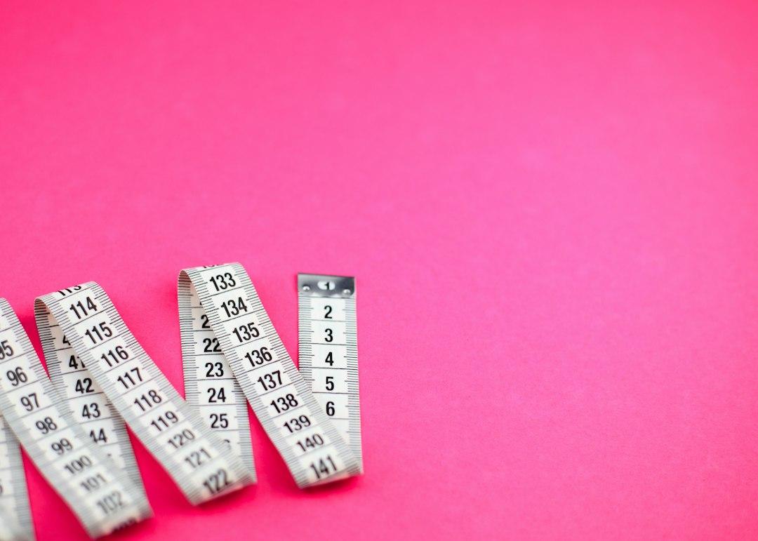 専業主婦が副業を始めるとき｜扶養の扱いと仕事の探し方