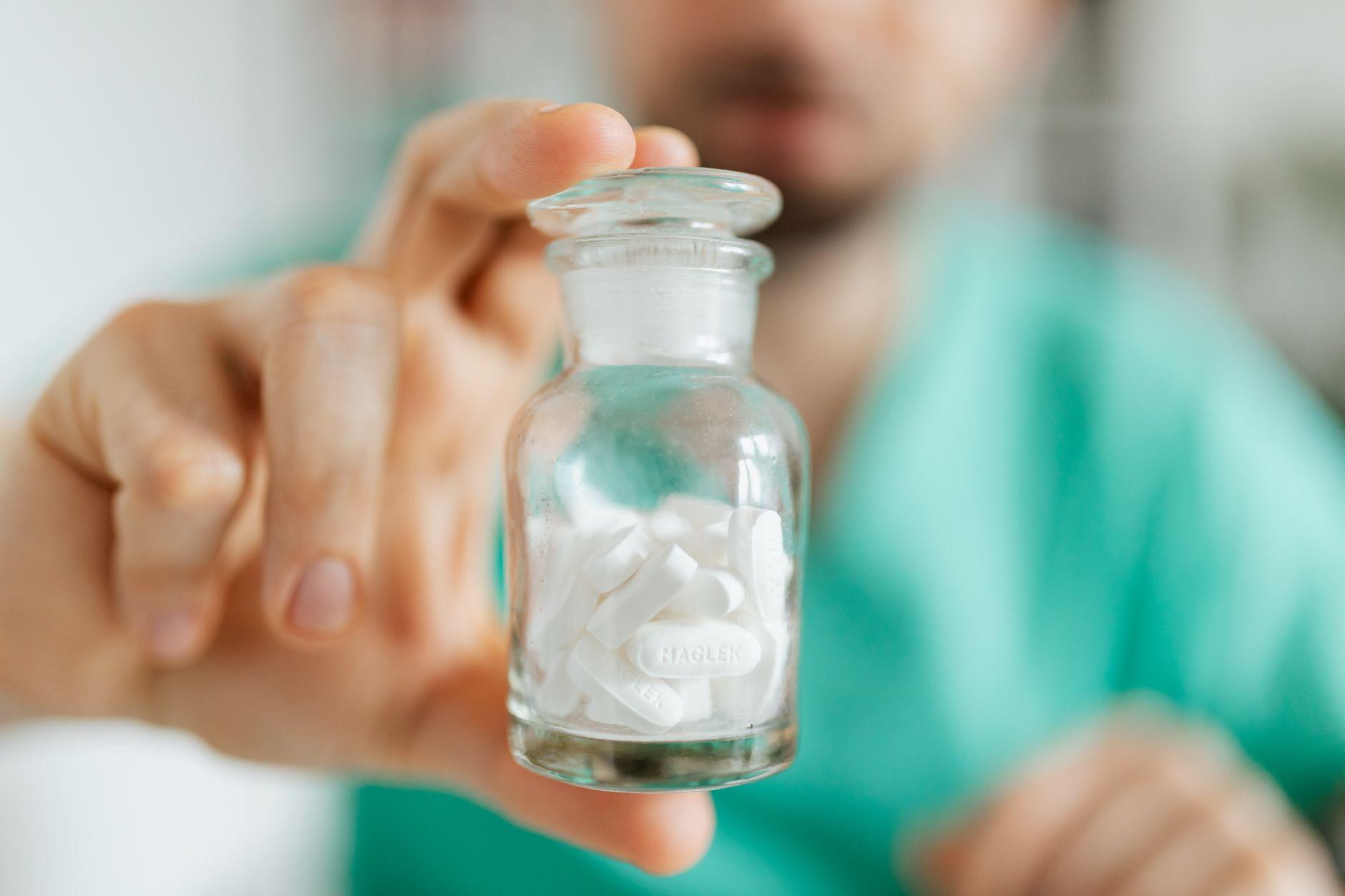 男性の薬剤師という働き方｜職場での役割と、キャリアの積み方