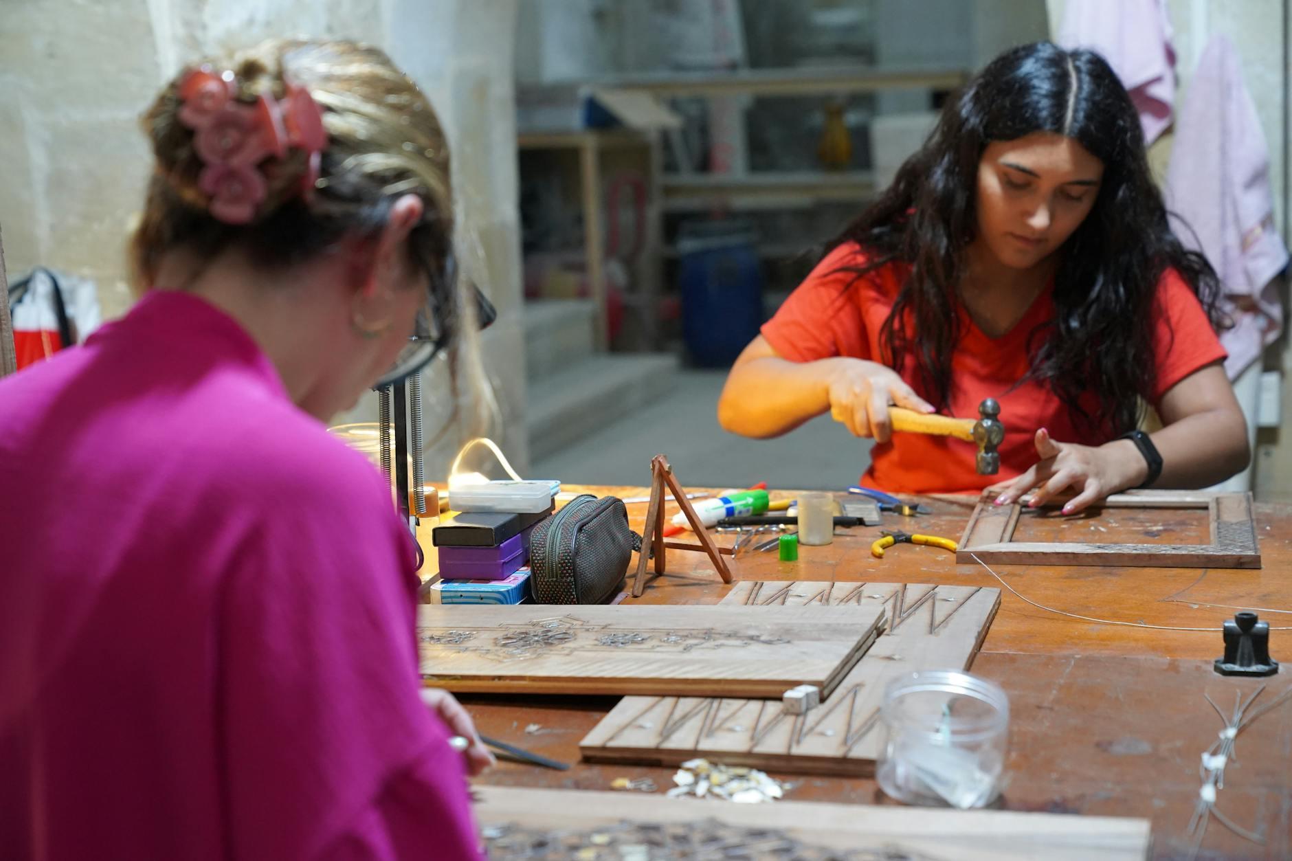 PM PMOの違いを徹底解説！役割・スキル・年収と導入メリット