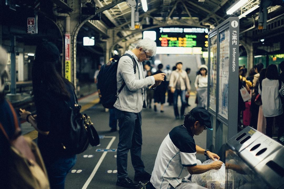 リスティング広告 運用代行 副業｜手数料率と継続案件の取り方