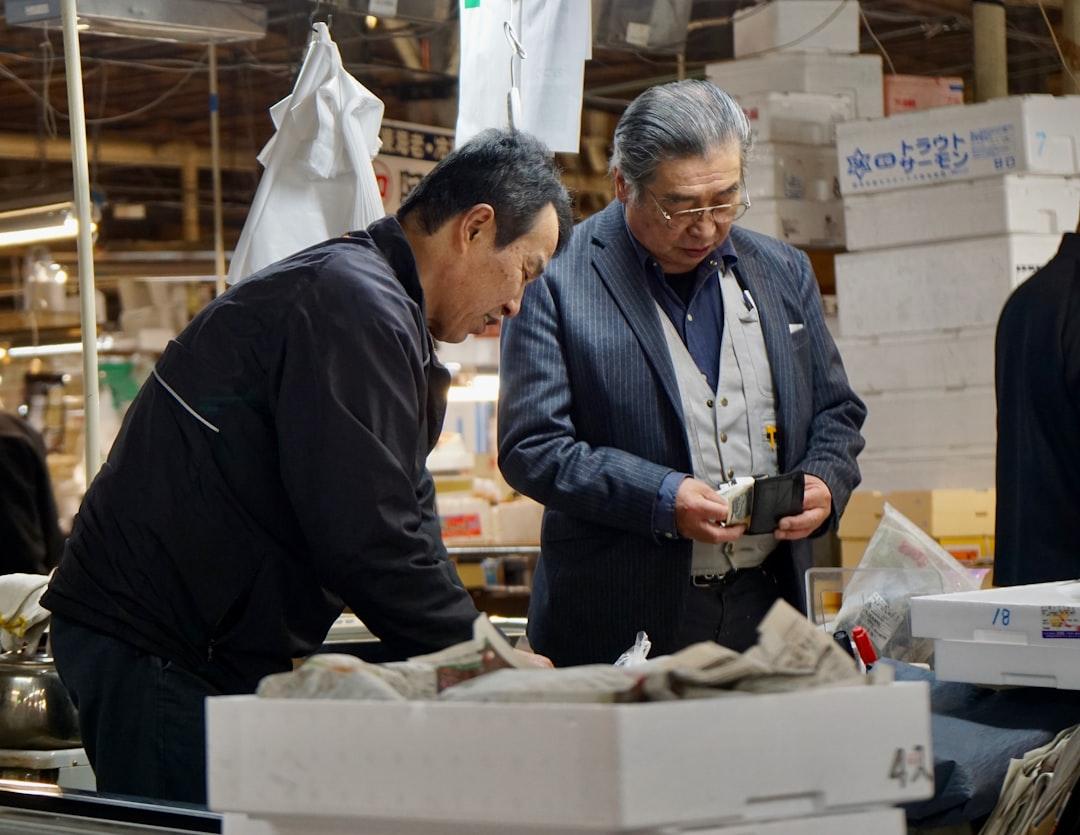 購買・調達改善コンサルを業務委託で2026｜コストダウン支援の成功報酬と固定報酬の決め方