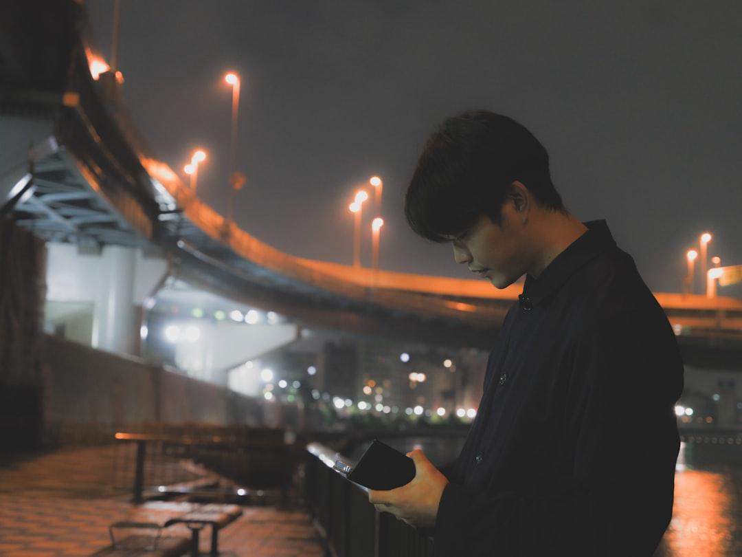 公務員副業の解禁はいつ？農業や地域貢献活動など現在認められている例外まとめ