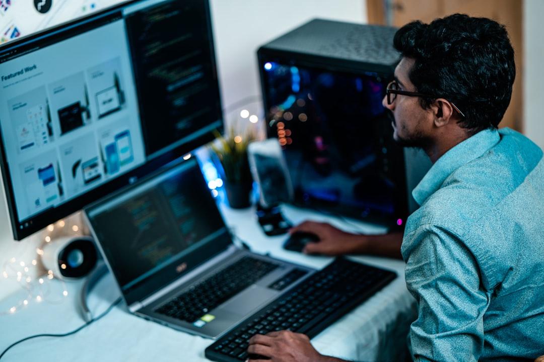 採用サイト制作を個人に頼んで問題ないか｜企業規模別の判断ポイント 2026