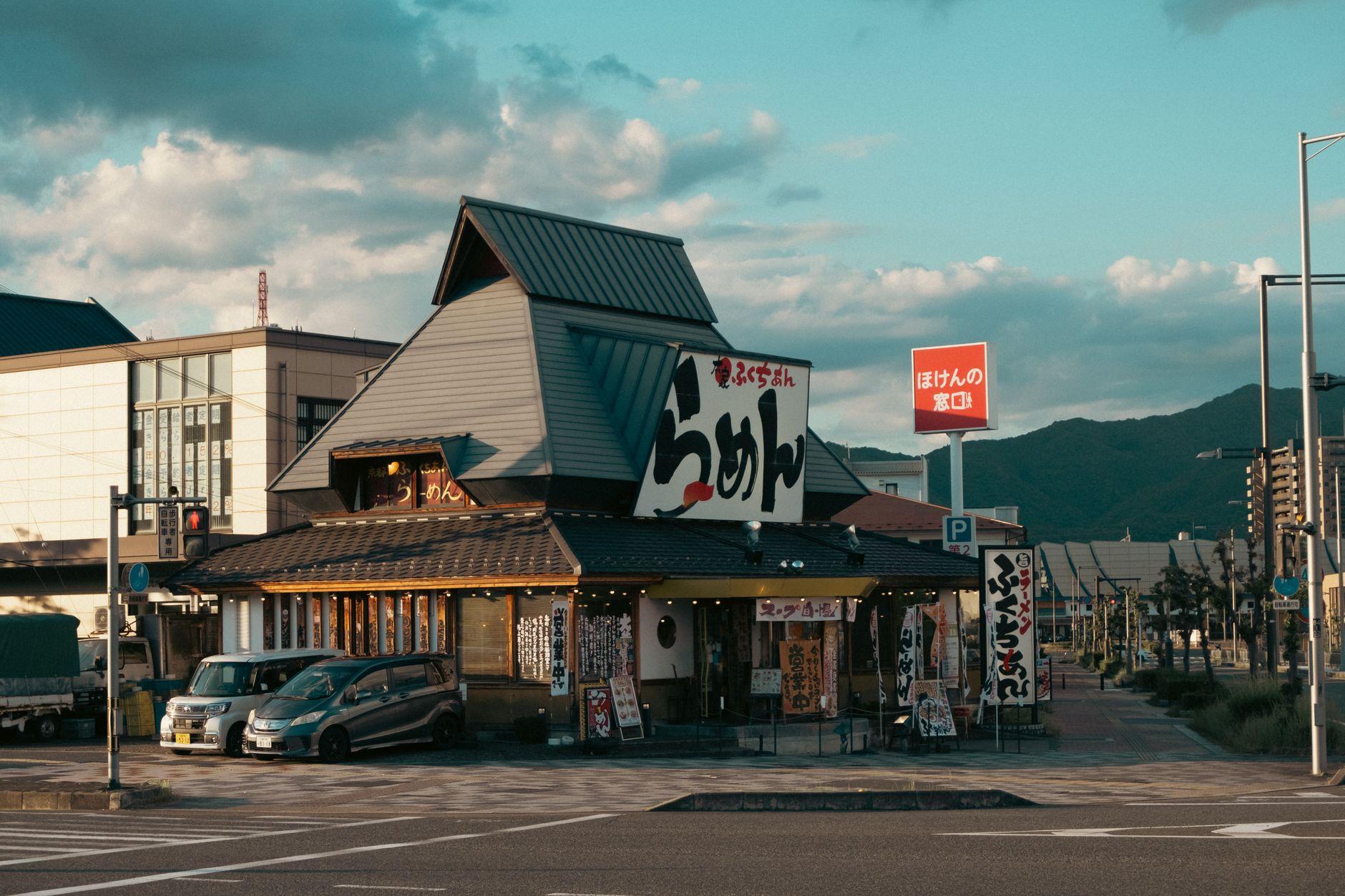 口コミ返信代行で稼ぐ副業 2026｜店舗レビュー対応を在宅で受注するコツ