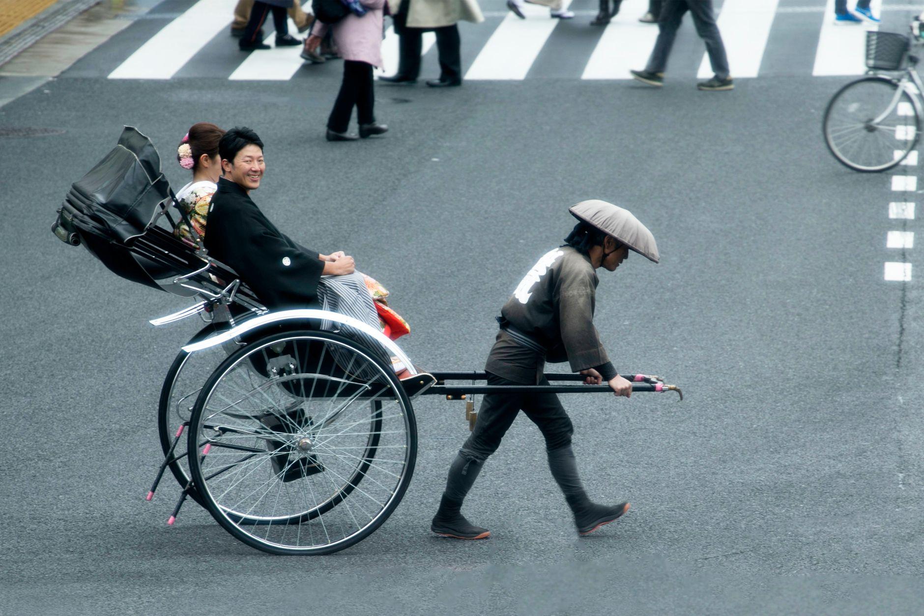 人力車の俥夫が観光案内の知識をAIで仕込む｜指名が増える名物ガイド 2026