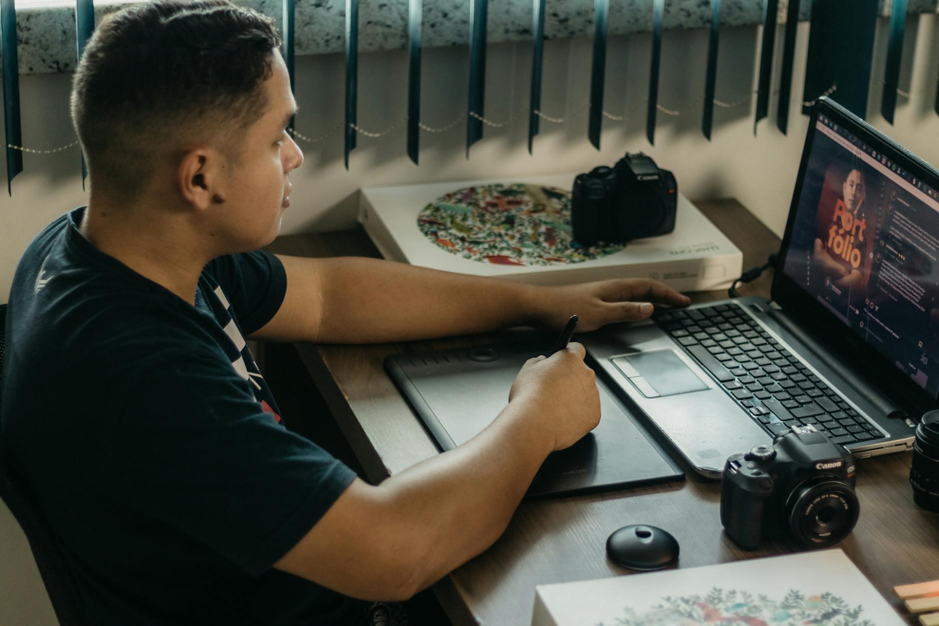 戦略コンサル出身者のフリーランス実態｜年収3000万超えの秘訣