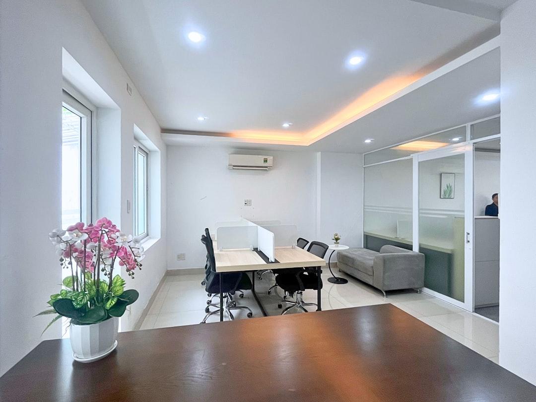 内装・家具付き！セットアップオフィスの初期費用削減効果と退去時の楽さ