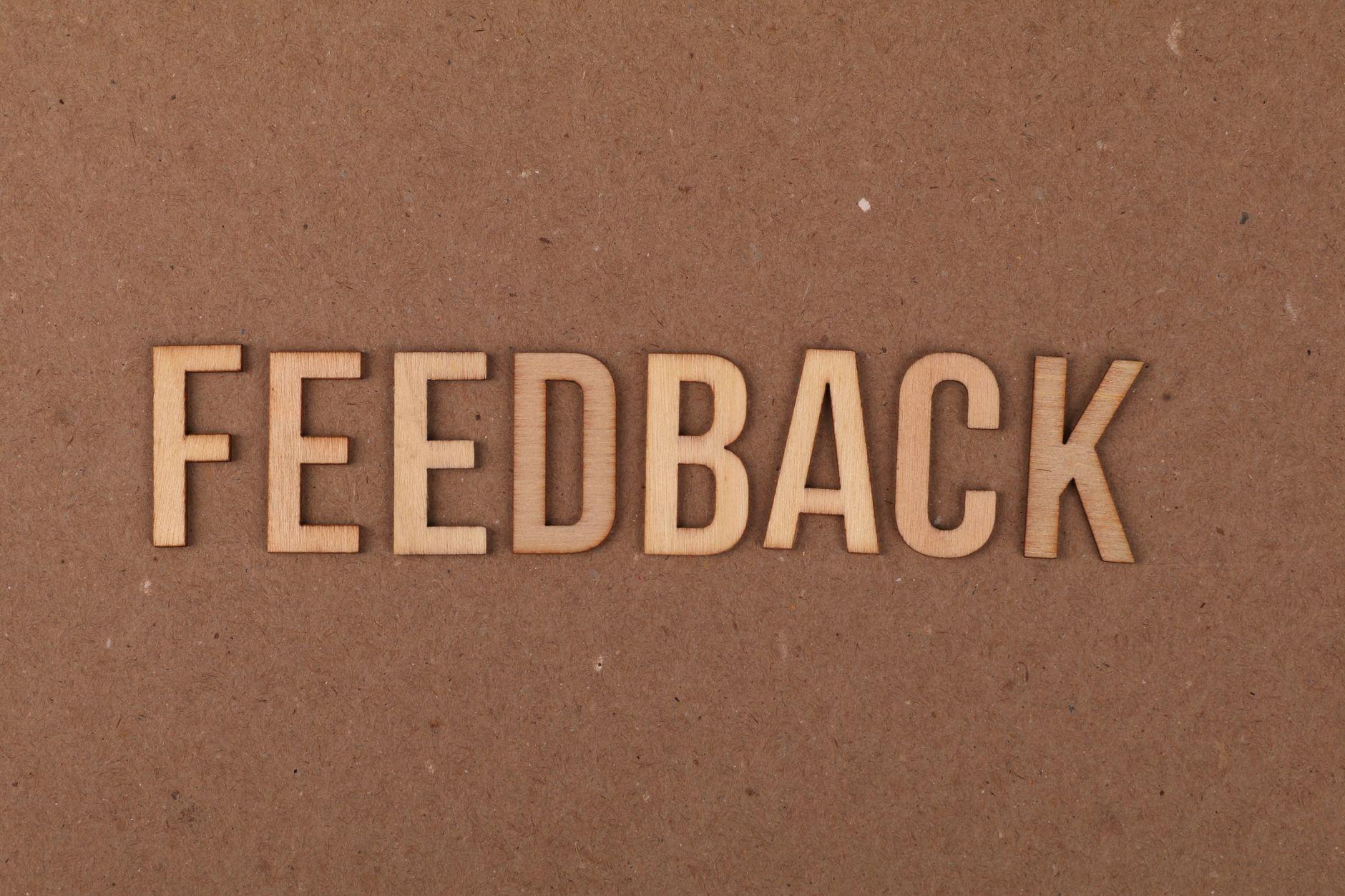 アンケートの自由記述欄の作り方と、答えやすい問いかけの書き方