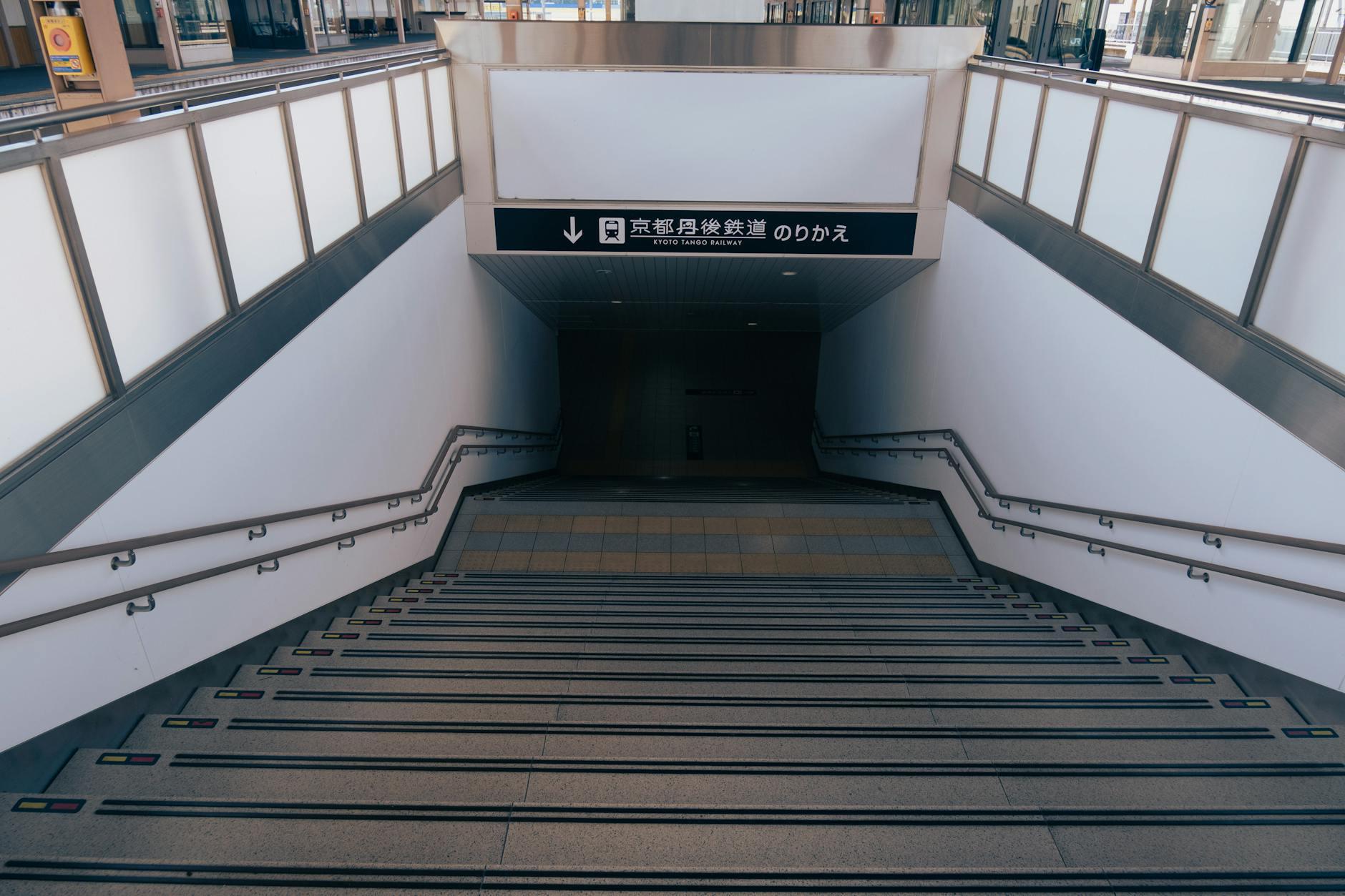 大学生 副業 扶養｜103万・130万の壁とアルバイト併用の計算