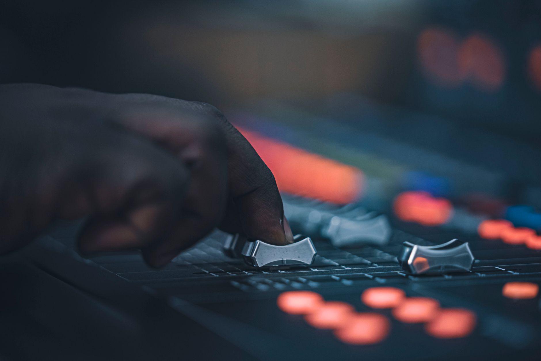 歌い手MIX師 AIミックスツール 比較 単価 2026｜歌ってみたMIXをAIで時短し案件をこなす