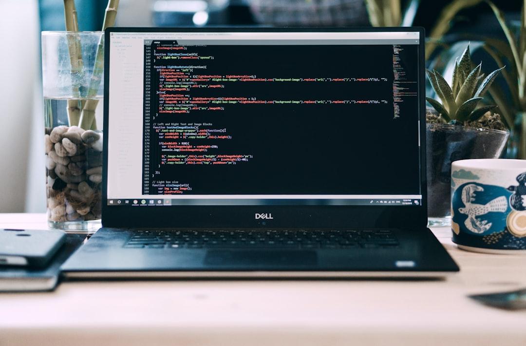 制作会社を変える際のソースコード引き継ぎ手順｜著作権の帰属を先に確認する 2026