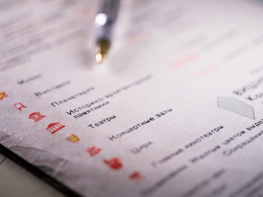 ホームページ制作の業務委託契約書｜著作権の帰属とソースコード納品条項 2026