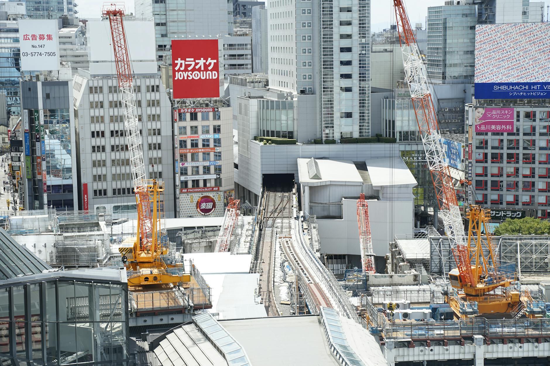 建設業の資格や経験を活かした副業5選|施工管理やCADで週末に稼ぐ方法【2026年版】