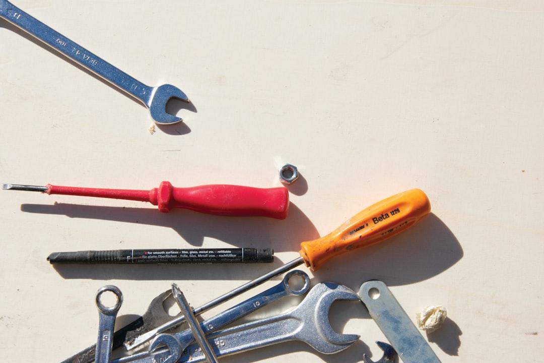 ベッド組み立て代行の仕事を受けるには|必要な道具と依頼の集め方