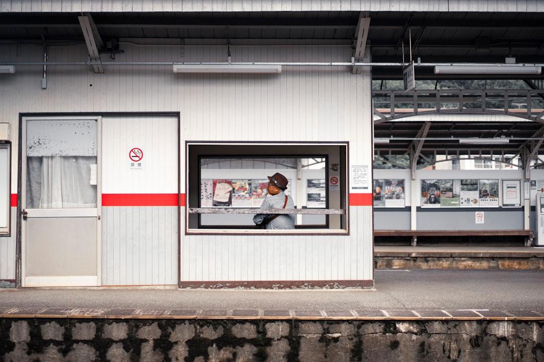 Go言語 副業の成功ガイド!単価相場と未経験からの始め方