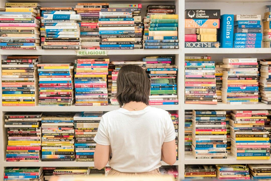 図書館の求人に未経験から応募するには|司書資格がなくてもできる仕事